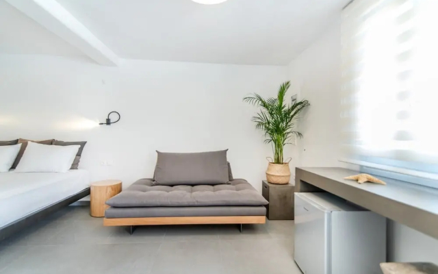 Onar Hotel and Suites