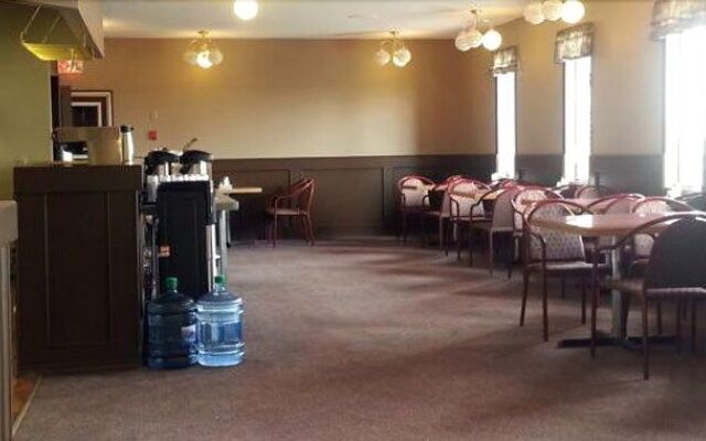ThriftLodge Claresholm AB