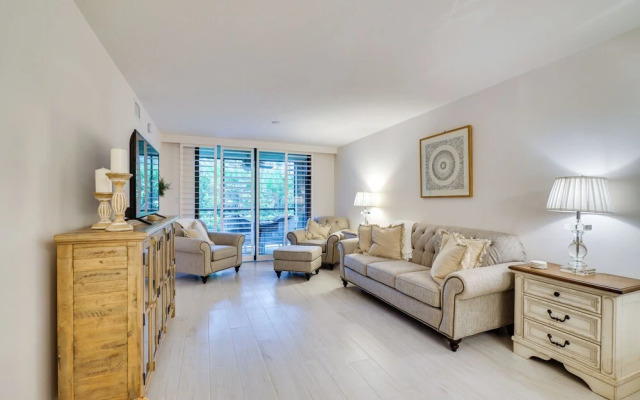 Bonita Springs Condo w/ Community Pool!