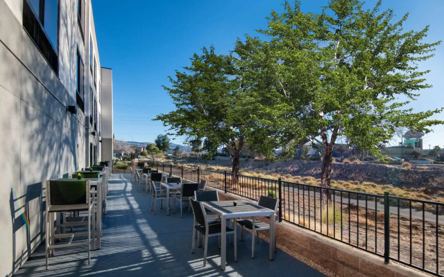 Hampton Inn & Suites Las Vegas-Henderson