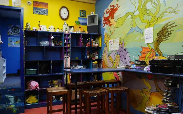 Atlantis Backpackers & Motels