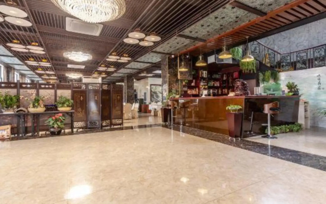 Julong Hotel