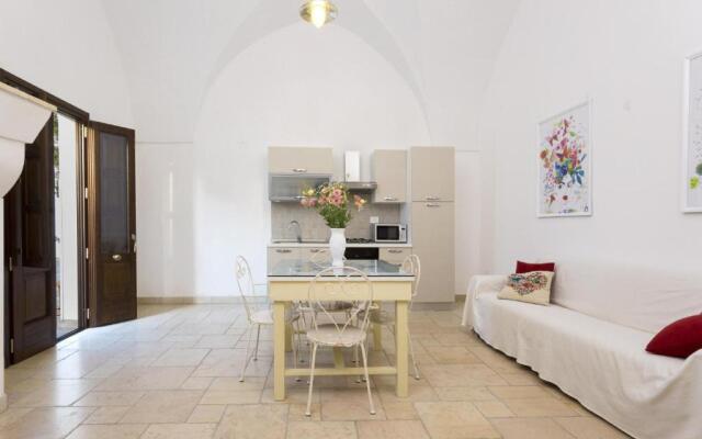 Luxury Courtyard Bilo