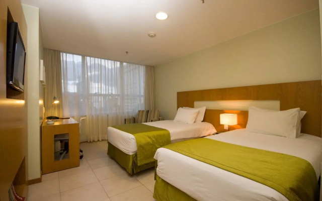 Naoum Hotel