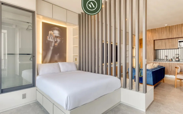 Luxury Studio - Revolution Monument View - Gym