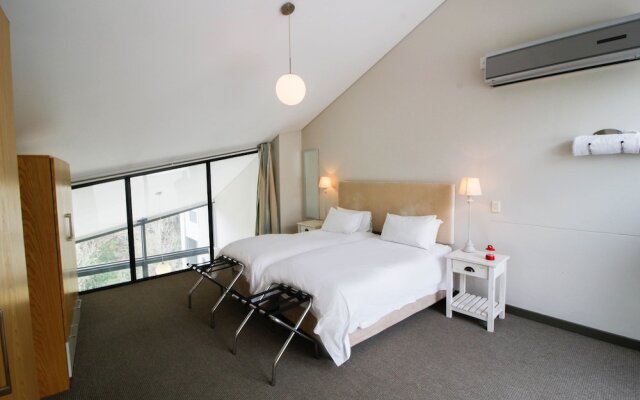 Three Bedroom Apartment in Camps Bay