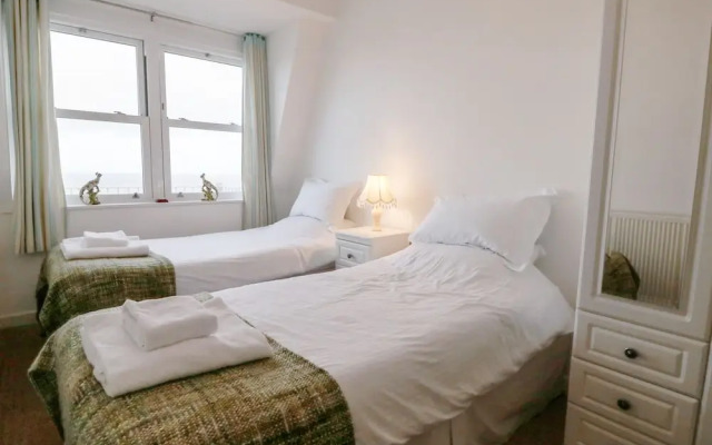 10 Oceanside