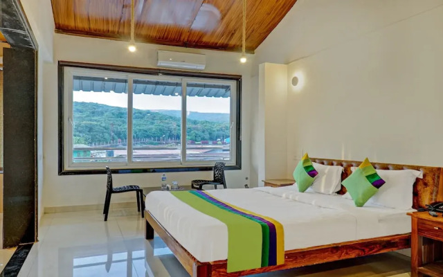 Hotel Lake Paradise