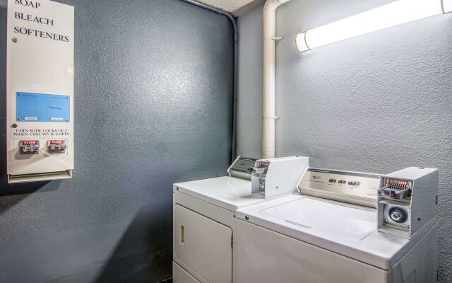 Quality Inn Atlanta Airport - Central