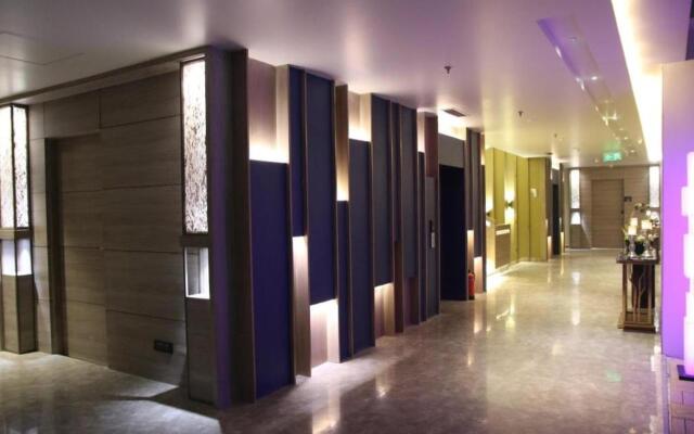 Udman Greater Noida By Ferns N Petals