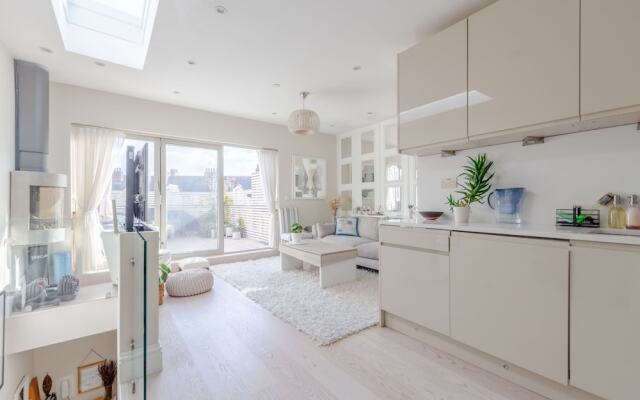 Airy & Modern 1BD Flat in Maida Vale