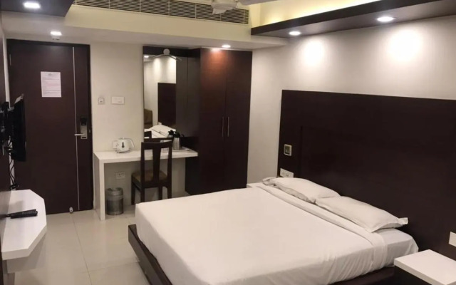 Hotel Maurya International