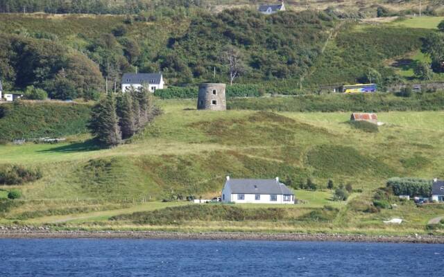 Old Pier Cottage B&B