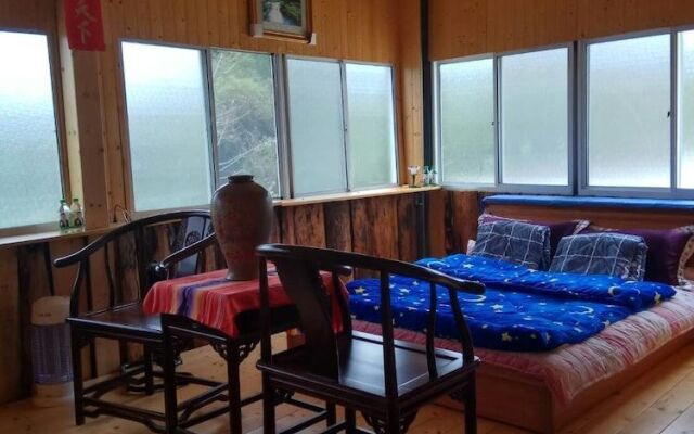 Meet By Chance - Hostel