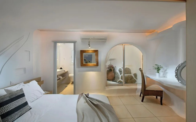 Paraga Scorpios Villa 2 7mins Walk to Beach by Calypso Sunset Villas