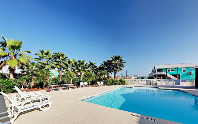 Doodle Digs - Three Bedroom Home