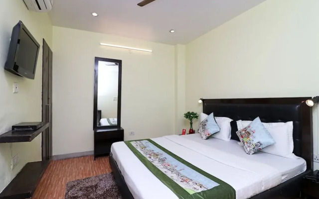 OYO 10666 Hotel Star