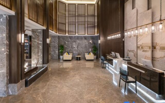 Rezen Dong Hotel