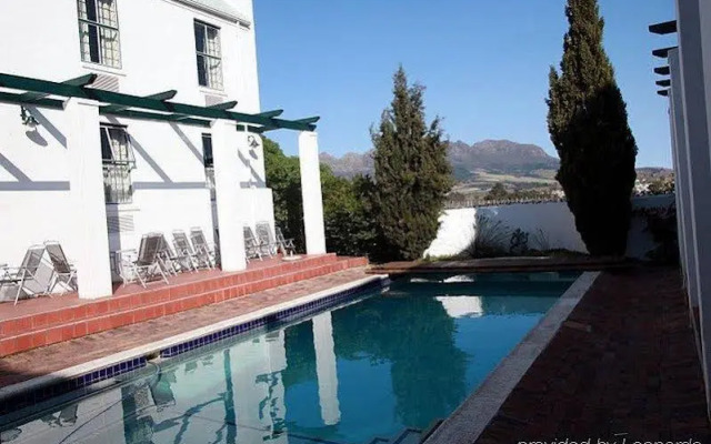 Stellenbosch Lodge