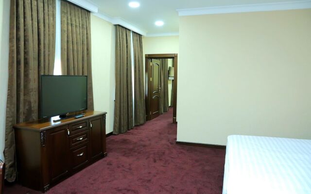 Отель Grand Capital