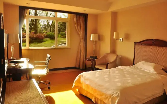 Anqing Country Garden Phoenix Hotel