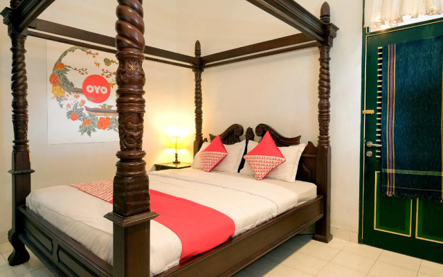 OYO 244 Griya Cemara Homestay