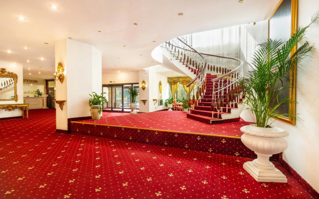 Hotel Cetate