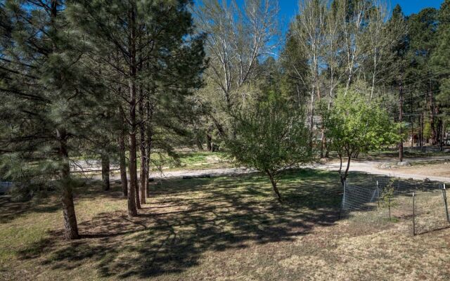 Ruidoso River Park - Two Bedroom Cabin