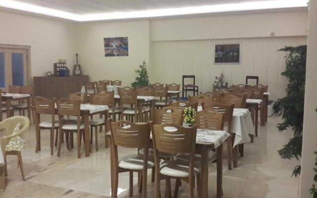 Halil Tuna Hotel