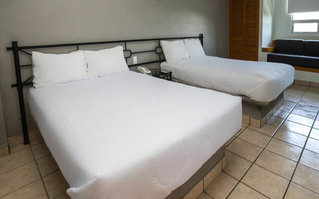 Hotel Arboledas Expo