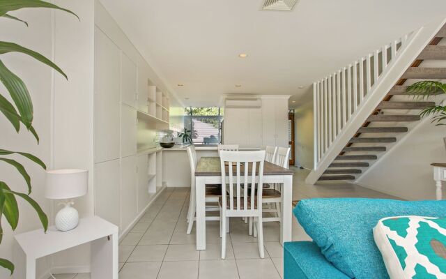 2 James Cook Apartments Holiday Rental