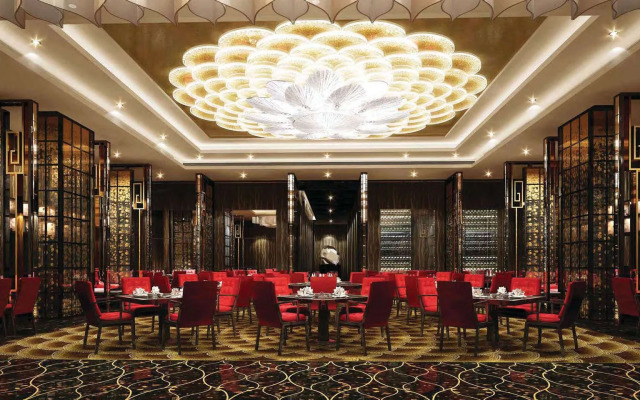 The Parisian Macao
