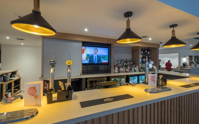 Holiday Inn Swindon by IHG