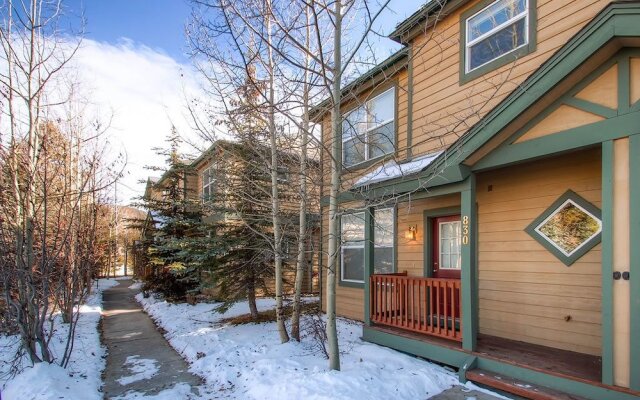 Kingdom Park Townhomes 830 by RedAwning