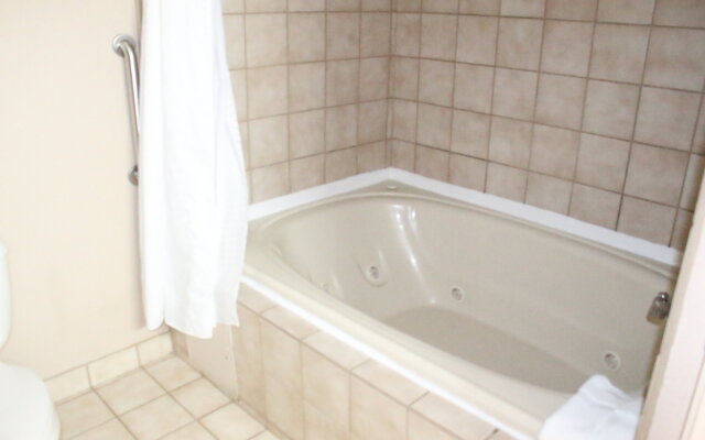 Holiday Inn Express Kansas City-Liberty by IHG