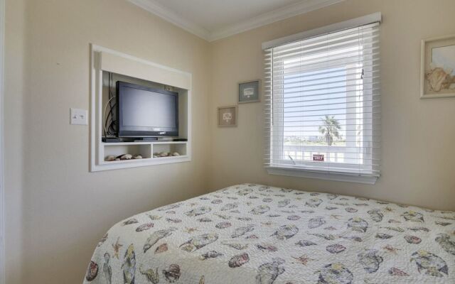 Seascape 1221 1 Bedroom Condo by RedAwning