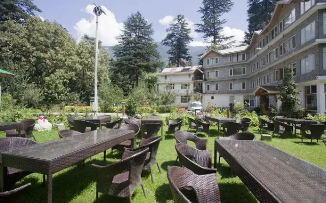 OYO 1537 Hotel Highland