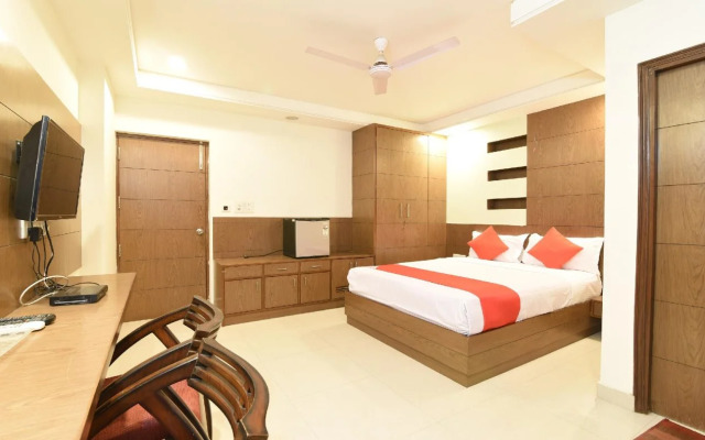 Oyo 27829 Luxury Home