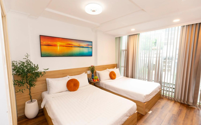 Quy Hung Hotel – Guest Rooms – Ho Chi Minh City