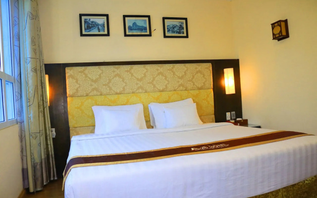 New Moon Hotel