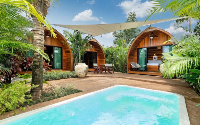 Tropical Chalet 2BR Pool Villa Pasak 2