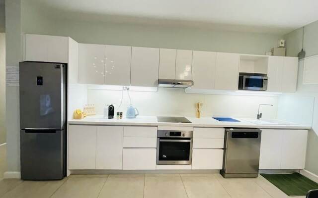Brand New 2 Bedroom Apartment