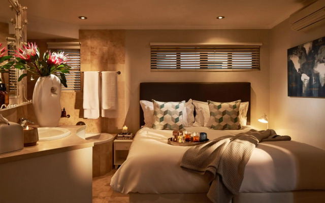 Eikehoff Apartment by Raw Africa Collection