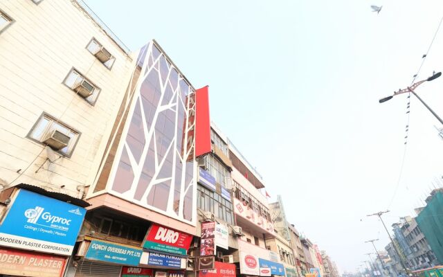OYO 11593 Hotel Aman Guest House
