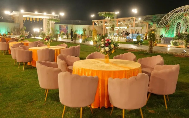 Orchha River Stone Resort