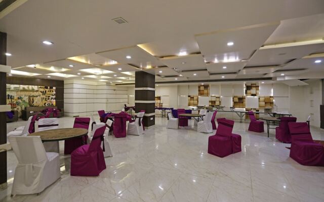 OYO 8902 Hotel Ronald Inn