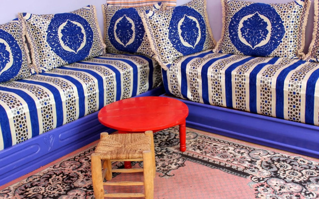 Dar Omar Khayam