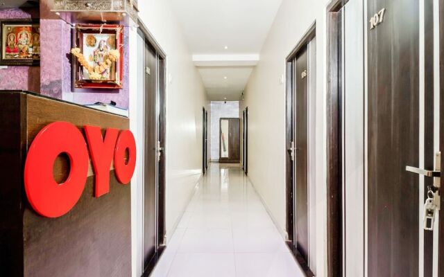 OYO 24416 The United Hotel
