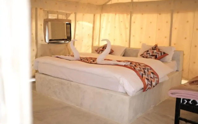 Gangaur Desert Resort