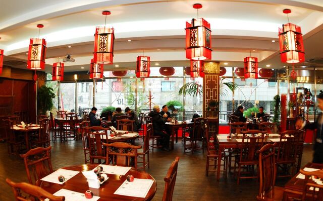 Taepyungyang Tourist Hotel